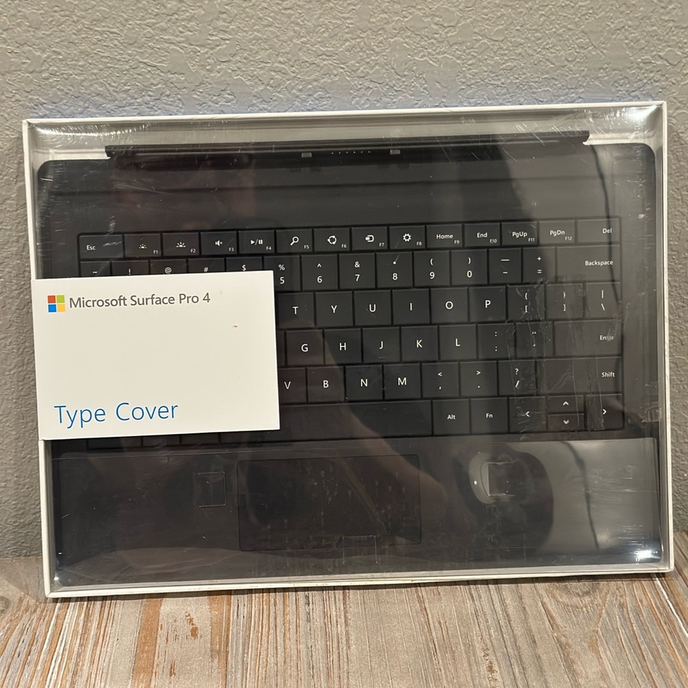 Microsoft Surface Pro 4 Keyboard Cover - Black